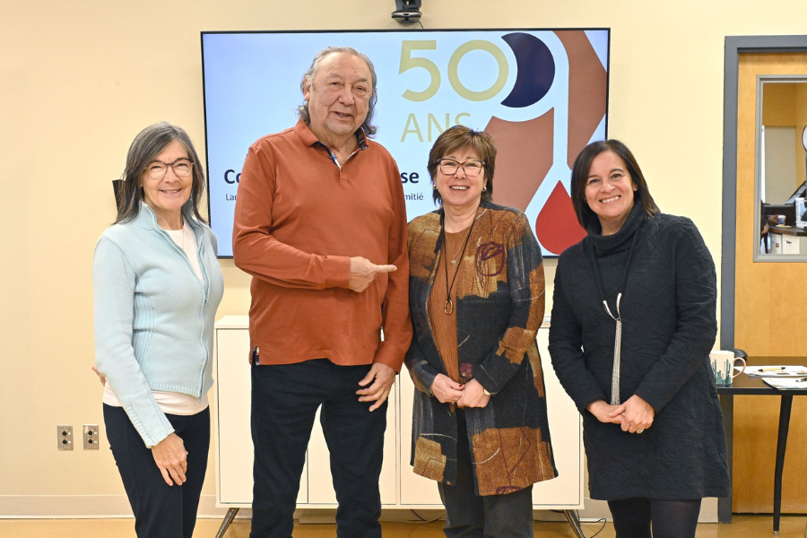 Photo de la conférence d'annonce du 50e anniversaire du CAAVD